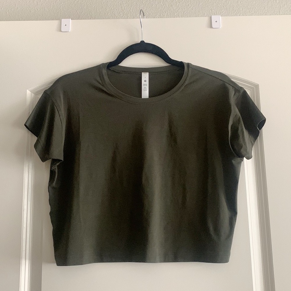 Lululemon Cates Tee Dark Olive